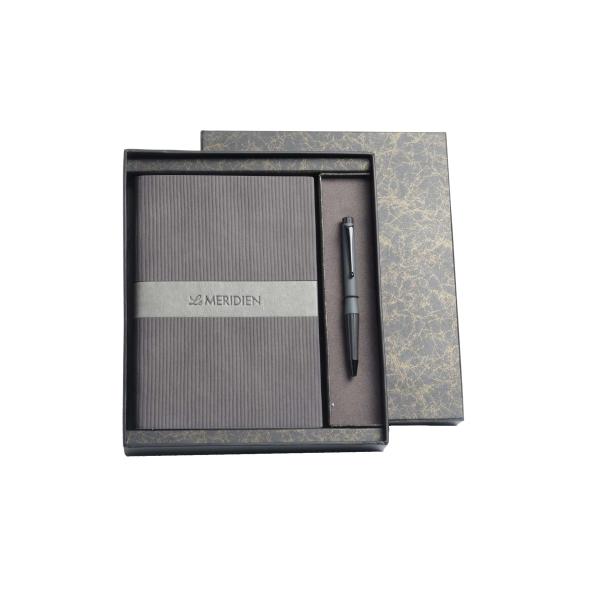 Gift Set of Notebook and Pen (Le Meridien)